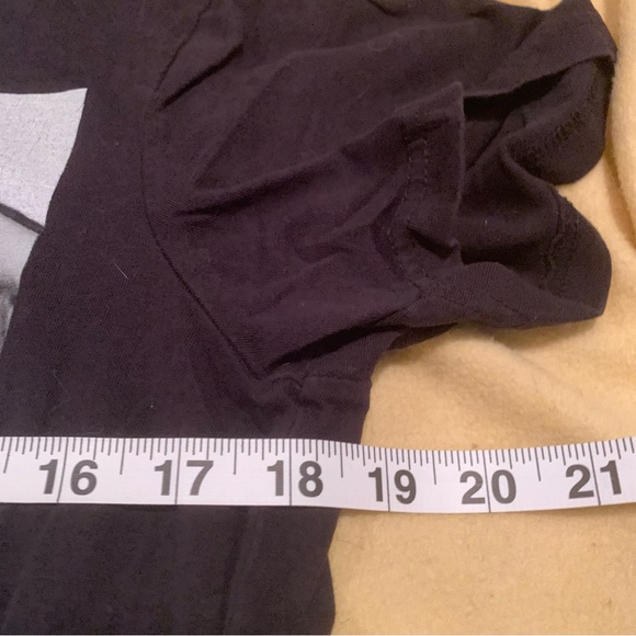 Tupac “Me against the world” tee, small - Picture 3 of 4